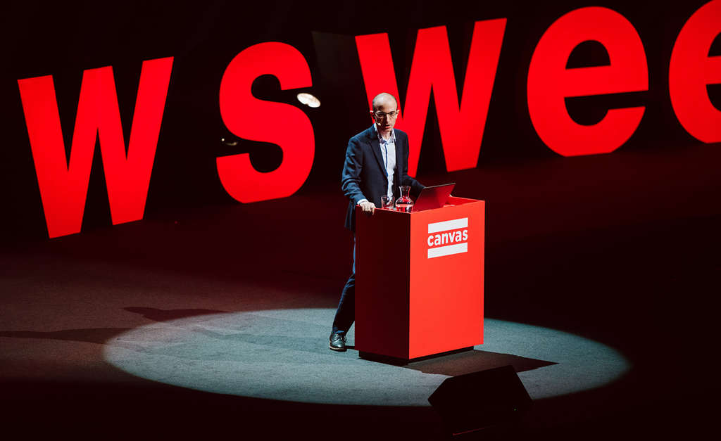 Oona agency harari 1