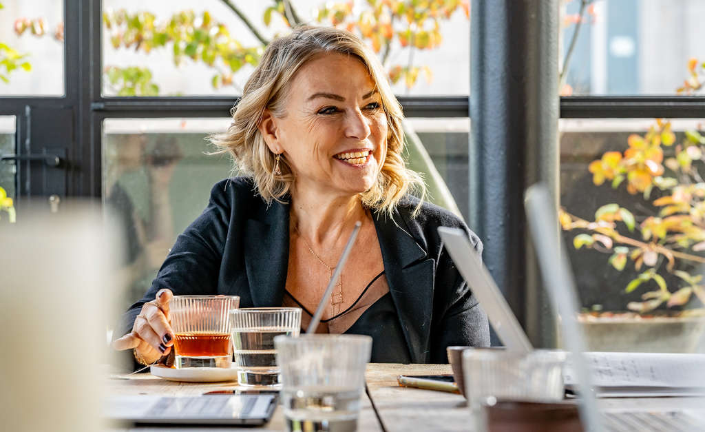 Esther Perel header 2