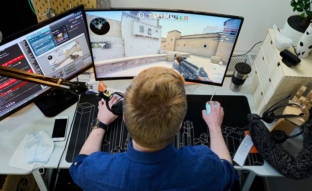 Oona agency Twitch header