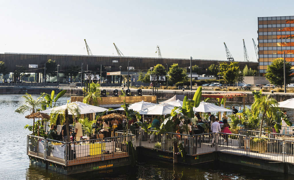 Oona Love Island cover