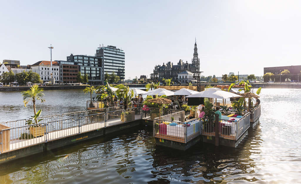 Oona Love Island cover 2